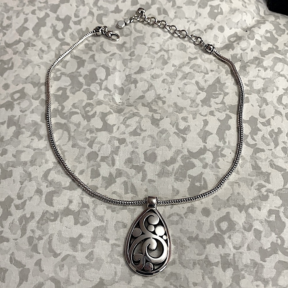 Brighton necklace with pretty chain